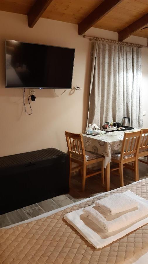 Room Near The Airport Pikérmion 客房 照片