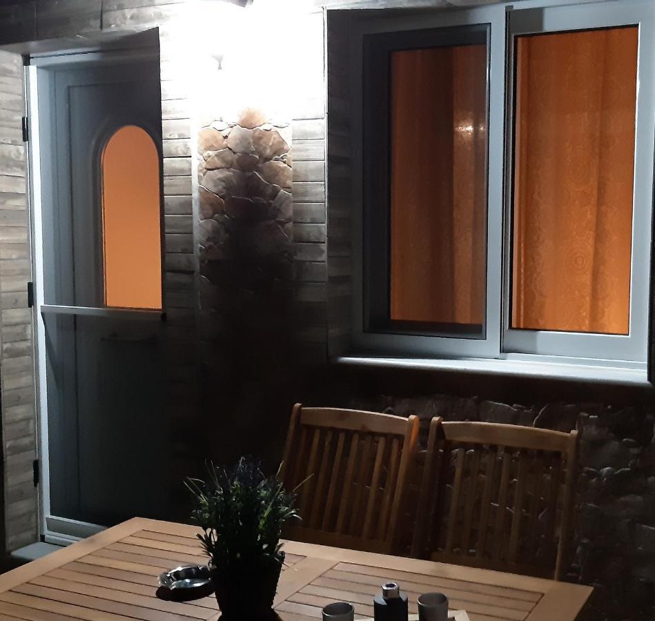 Room Near The Airport Pikérmion 客房 照片