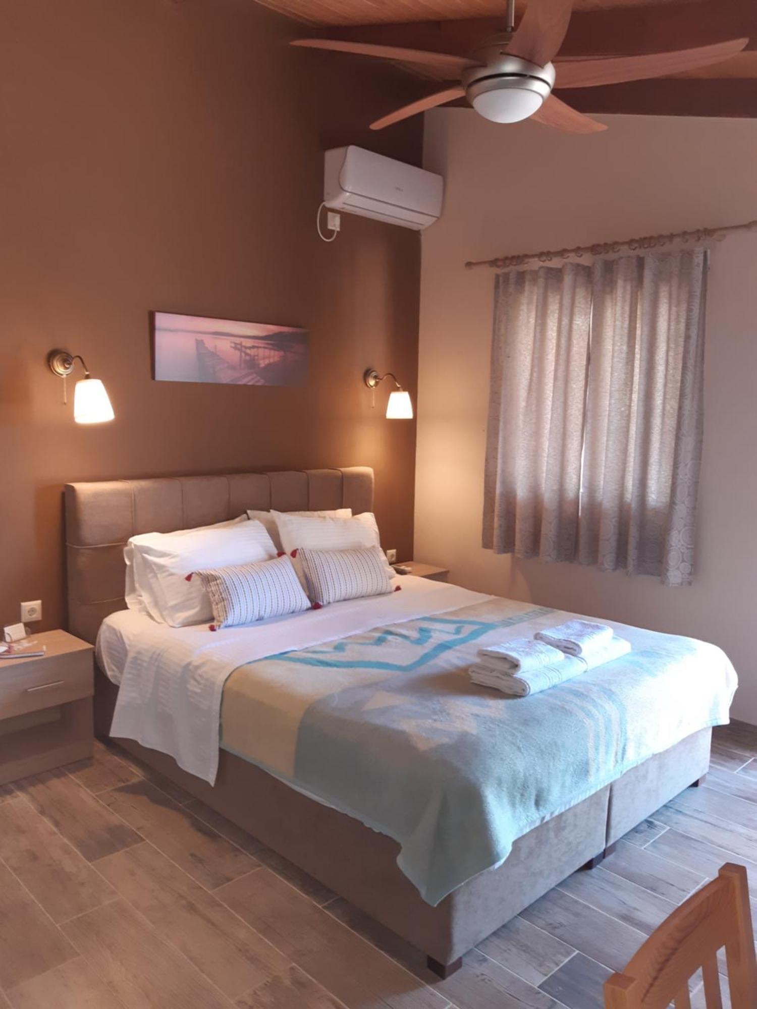 Room Near The Airport Pikérmion 客房 照片